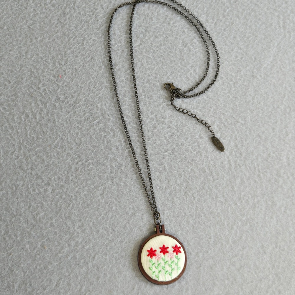 Plunder Design Floral Embroidery Necklace Women OS Bronze Red Wood Hoop Boho